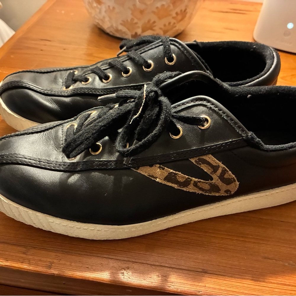 Tretorn Black and Gold Women's Shoes